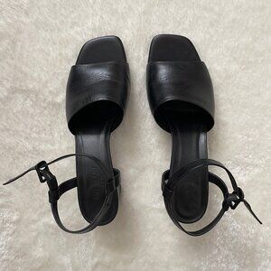Everlane leather block heel ankle strap sandals in black, size 11